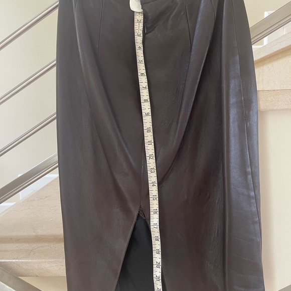 DONNA KARAN BROWN LEATHER SKIRT - Picture 7 of 15